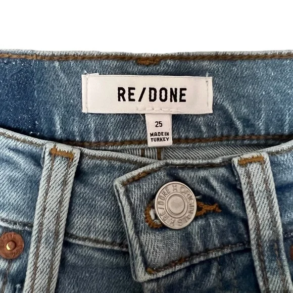 Re/Done Originals 90s High Rise Ankle Crop Denim in Worn Light Azure - Picture 8 of 11